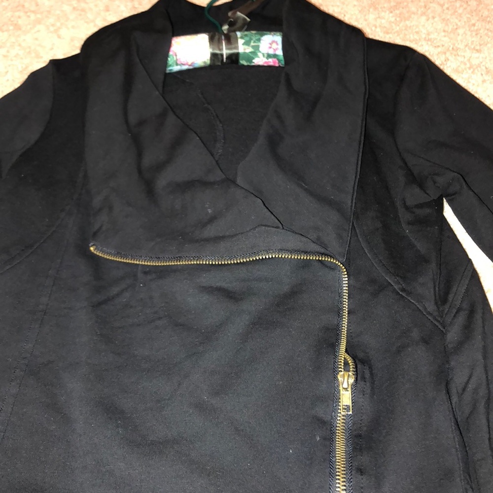 Jacket - Picture 3 of 3